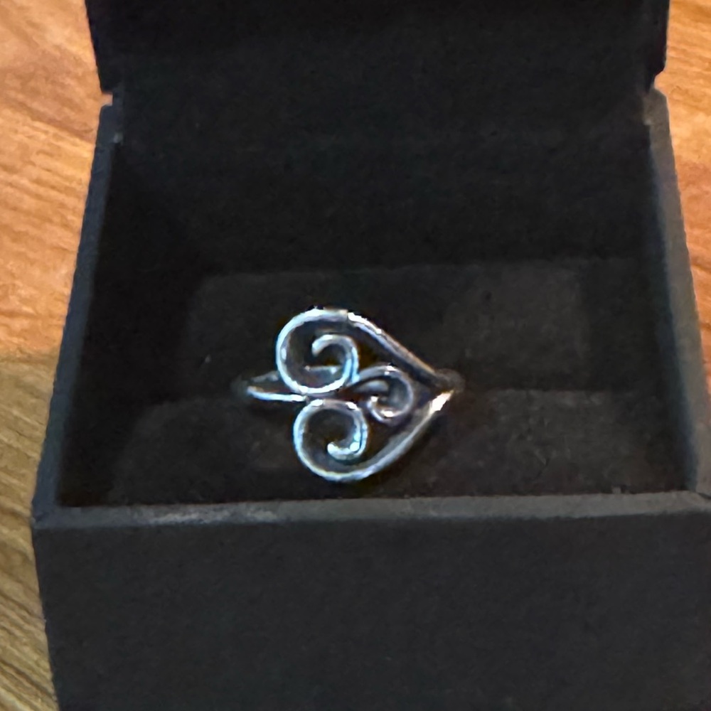 Retired James Avery Heart Ring